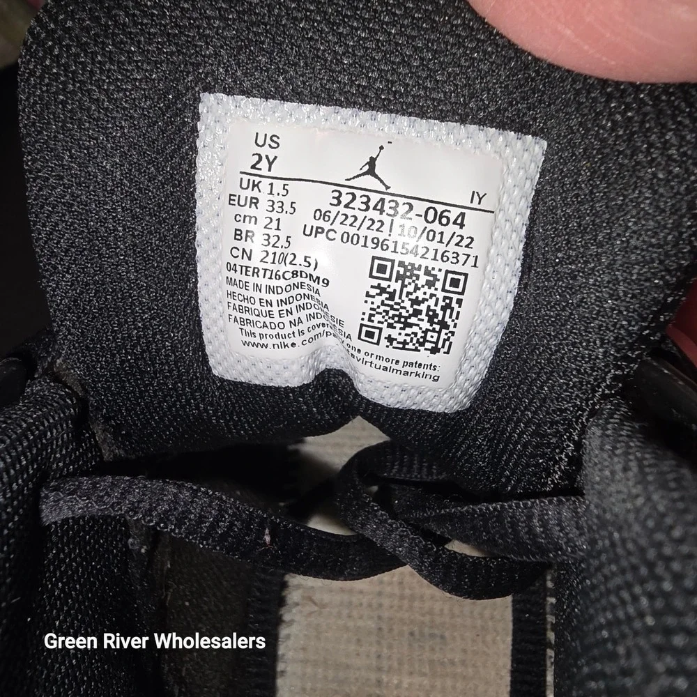 Jordan 6 Rings Basketball Shoes Youth Sneakers Black Red Jumpman Size‎ 2Y